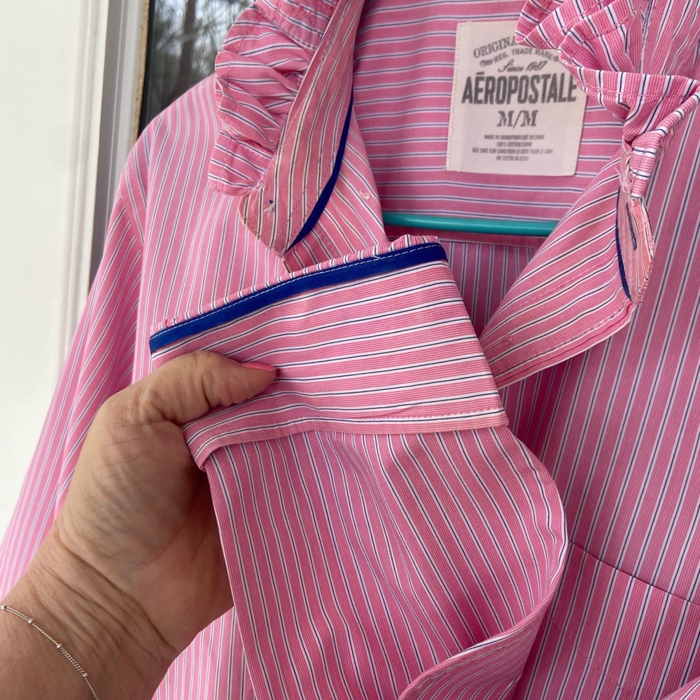 Aeropostale Pink and White Striped Button-Up Shirt
